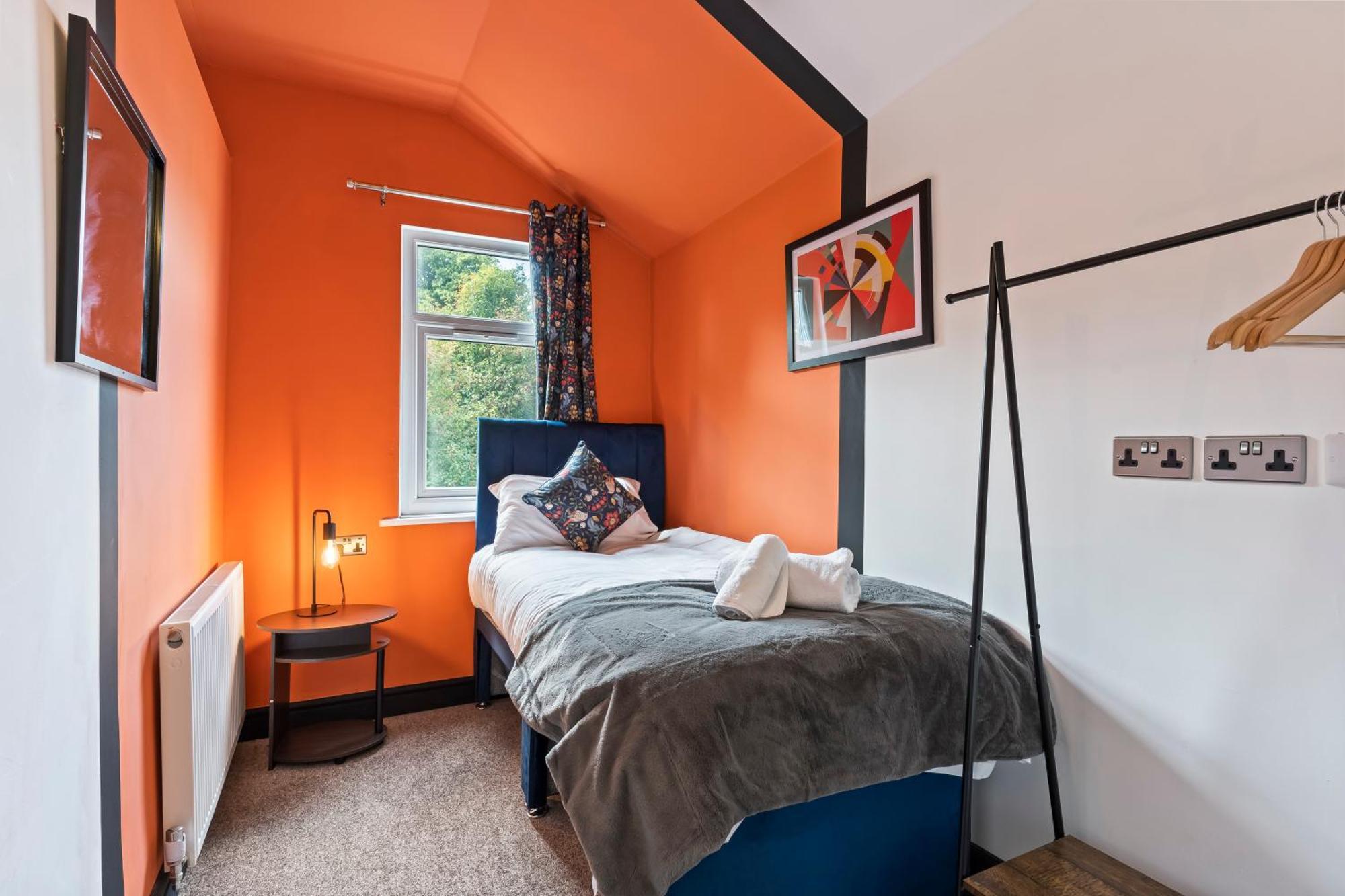 4 Bedroom, 2 Bath In Newcastle Town Centre 외부 사진